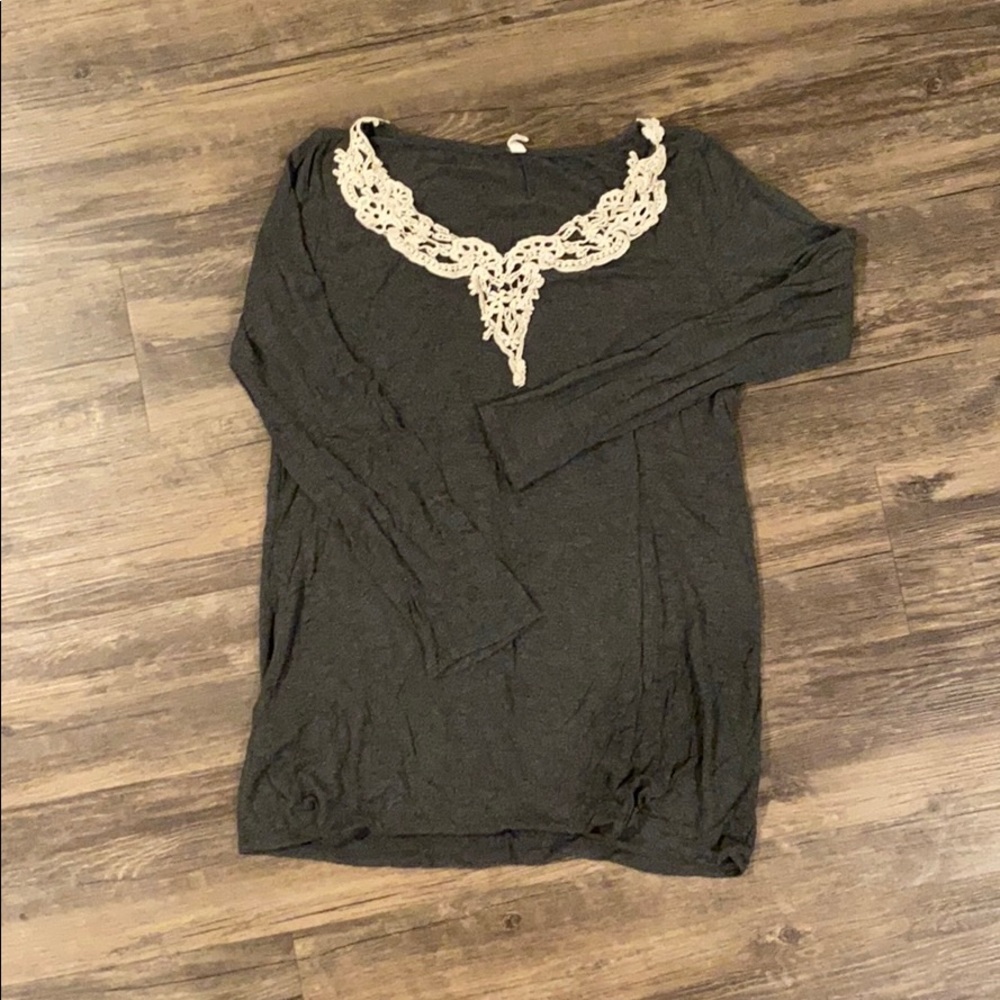 Gray maternity shirt